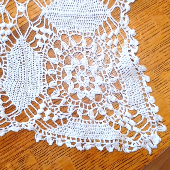 36" Square hand crocheted tablecloth/ centre piece 5527 - Picture 2 of 5